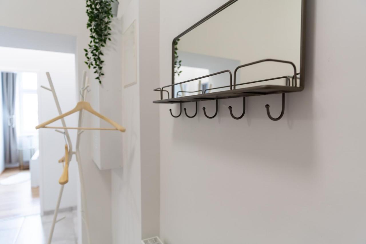 Cozy, Generous City Apartment - 10 Min To City-Centre - Contactless 24H Check-In Viena Exterior foto